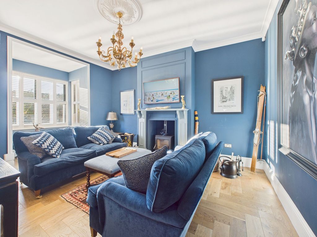 Property photo 2 of 15 Formal Lounge