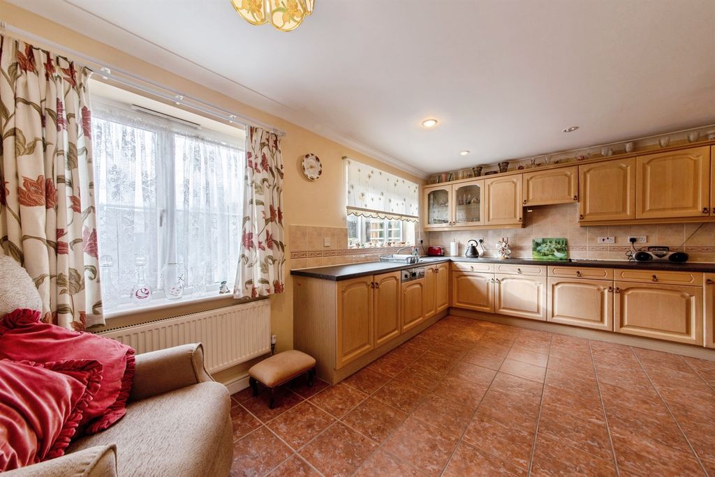 Property photo 3 of 30