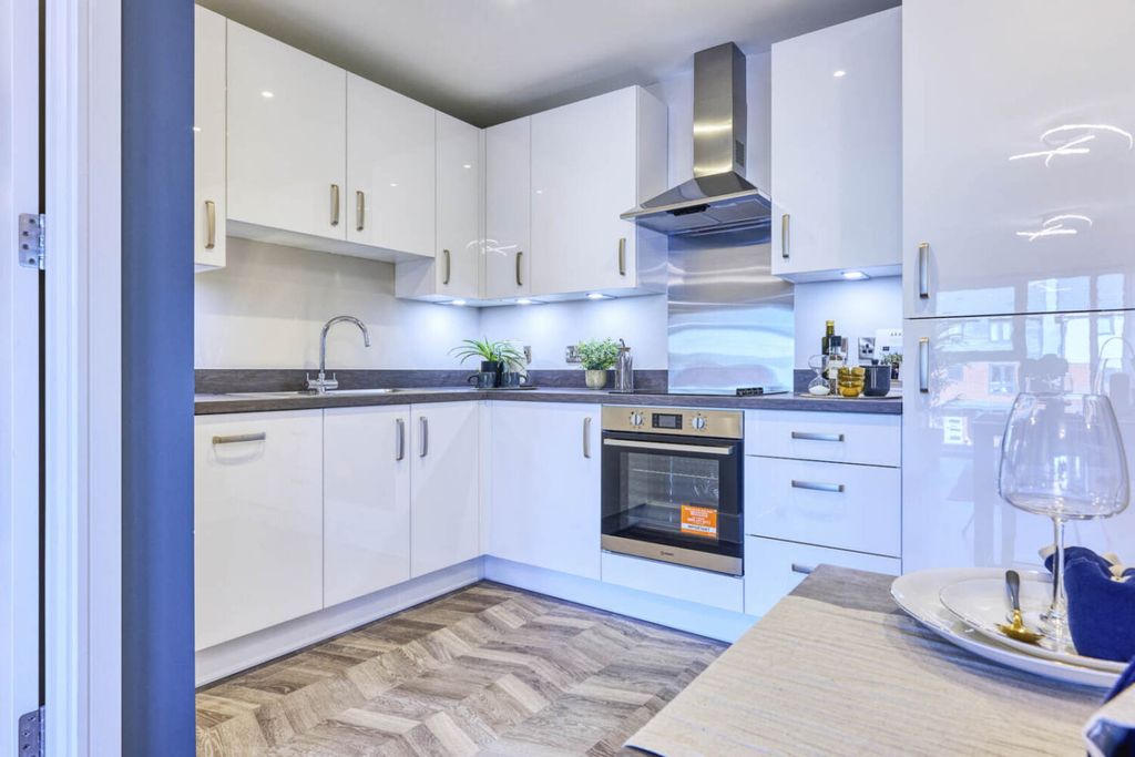 Additional image 7 of 2 bed flat for sale"Type 4B - Plot 110" at Dalmuir Road, Birmingham B31