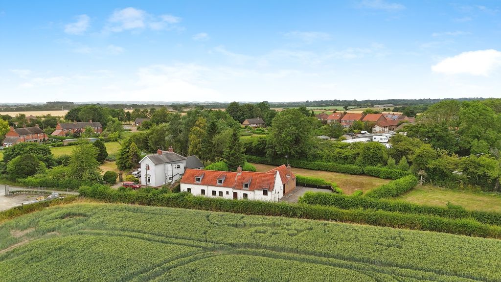 Property photo 1 of 25 3424042