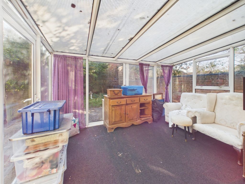 Property photo 2 of 12 Cam01740G0-Pr0529-Still006