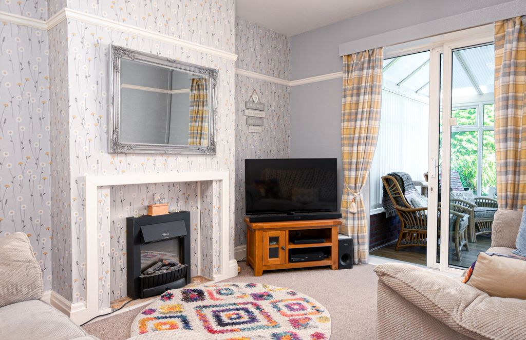 Property photo 3 of 26