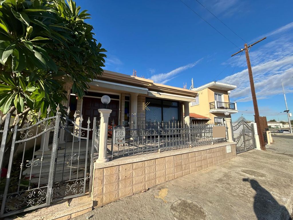 Property photo 2 of 29