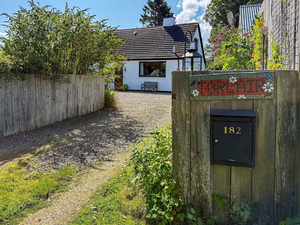 Property photo 3 of 48