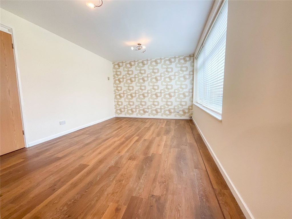 Property photo 2 of 11 Picture No. 01