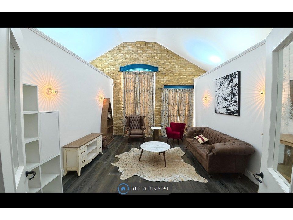 Property photo 1 of 35