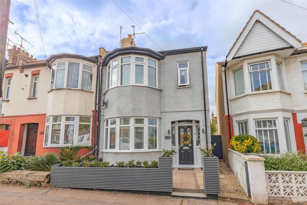 Property photo 1 of 18 Front Of Property