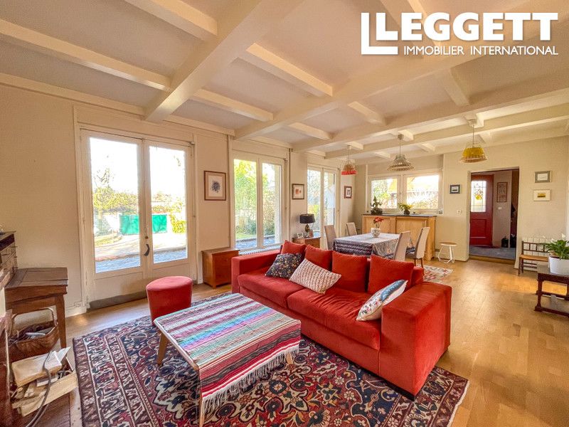 Property photo 2 of 10