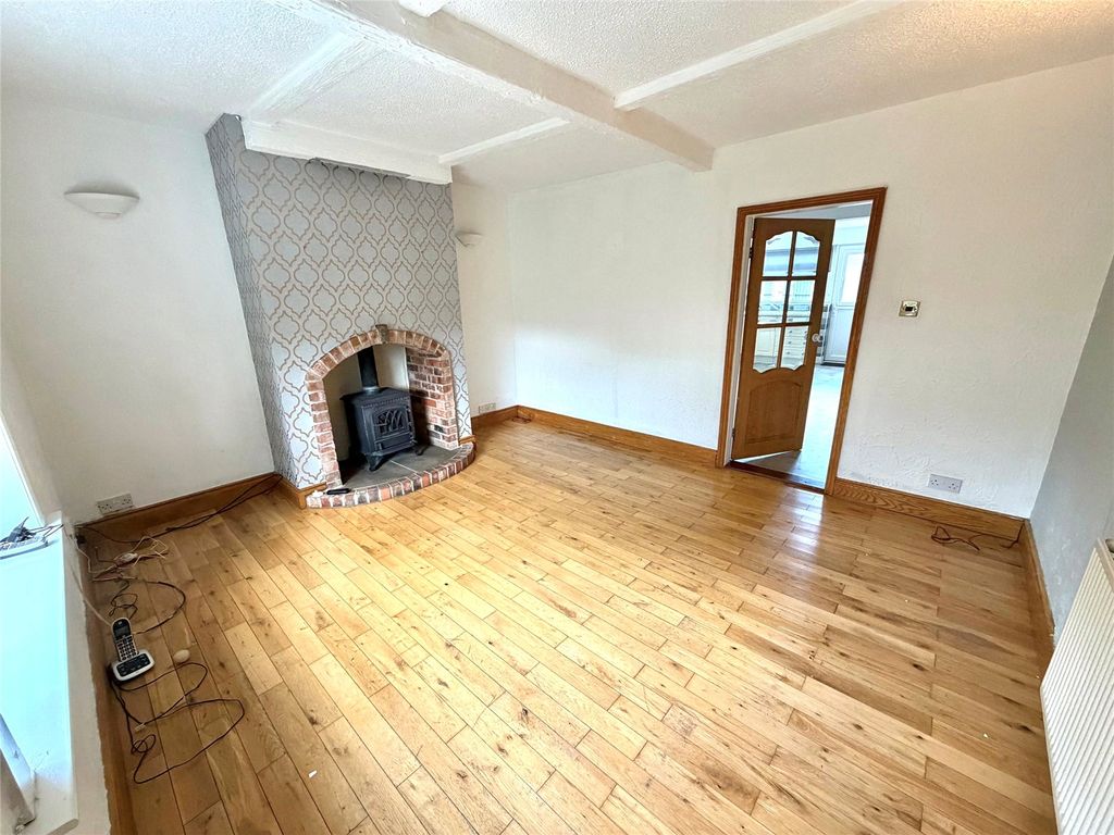 Property photo 2 of 16 Picture No. 12