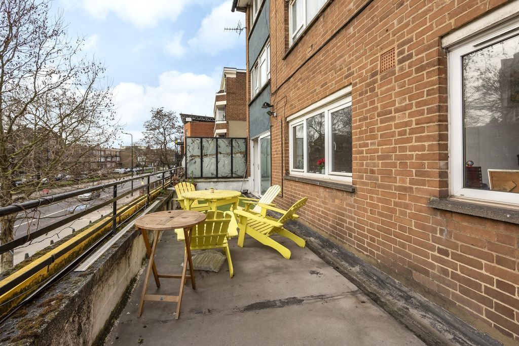 Property photo 1 of 8 Picture No. 08