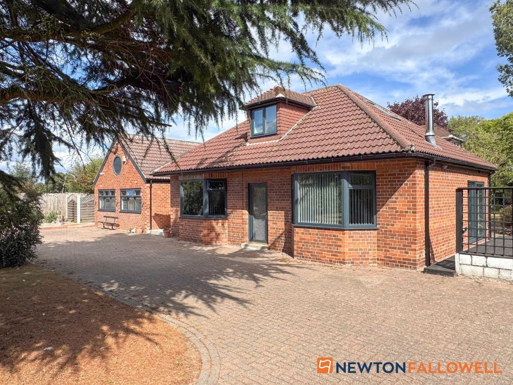 Property photo 1 of 40