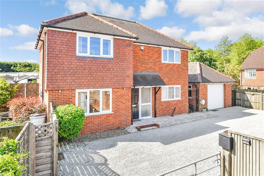 Property photo 1 of 15 External (Web)