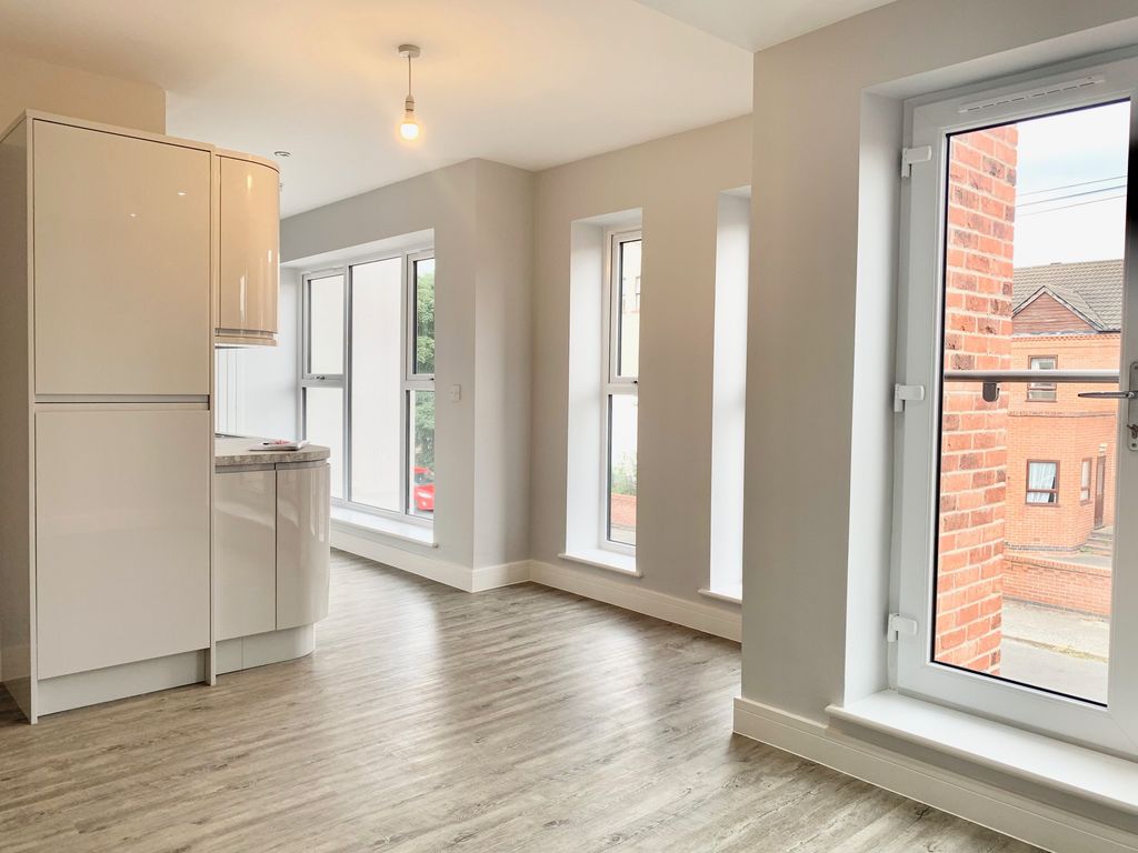 Property photo 3 of 8