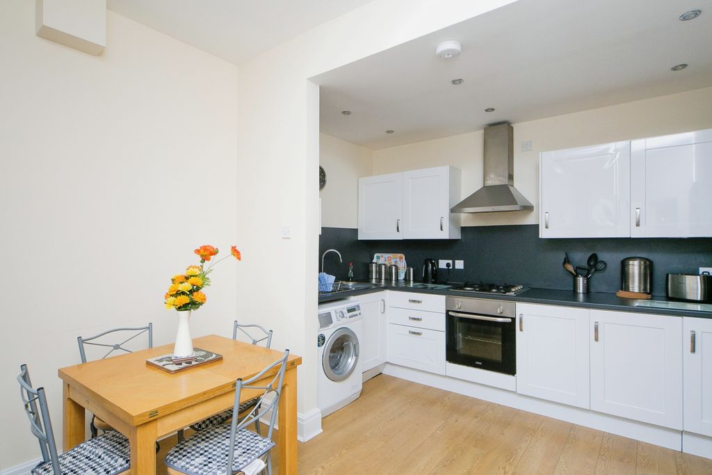Property photo 3 of 15 Photography