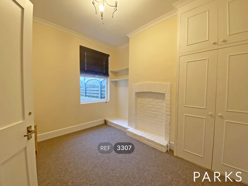 Property photo 3 of 9 Bedroom 1