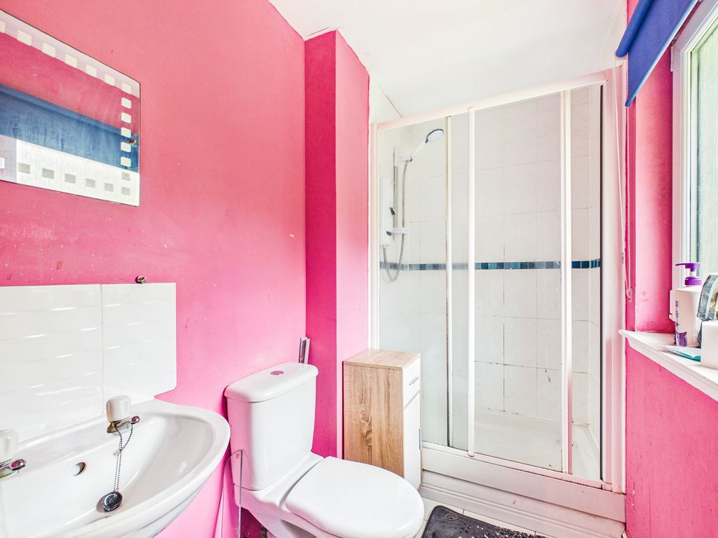 Additional image 6 of 2 bed flat for saleOakburn Walk, Jamestown, Alexandria G83