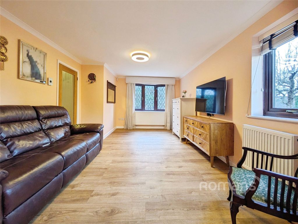 Property photo 2 of 15 Picture No. 45