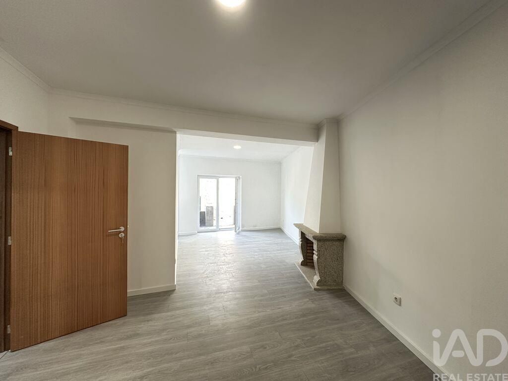 Property photo 3 of 30