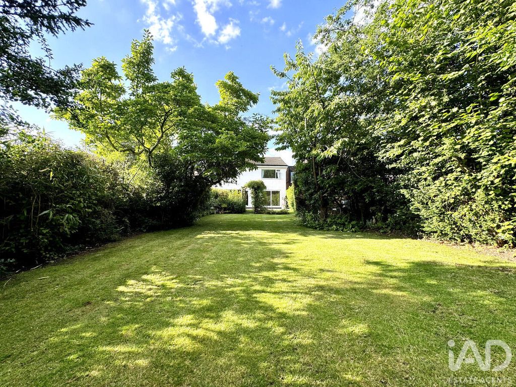 Property photo 2 of 24