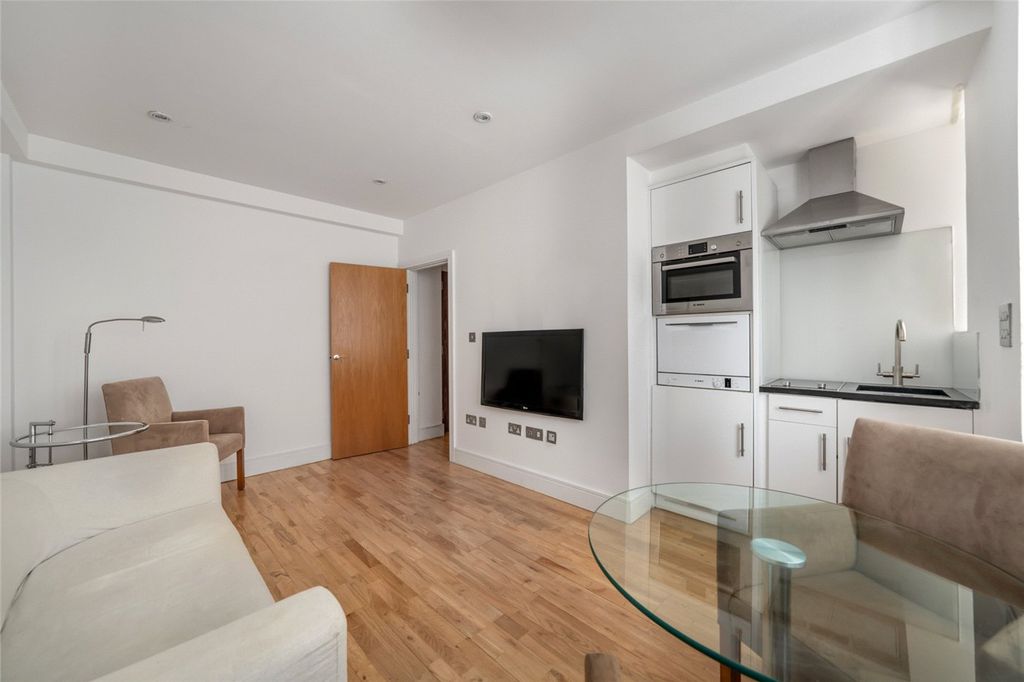 Property photo 1 of 14 Picture No. 22