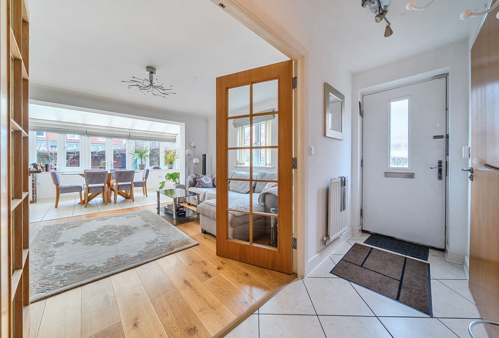 Property photo 2 of 20 1402826-17-69735E...