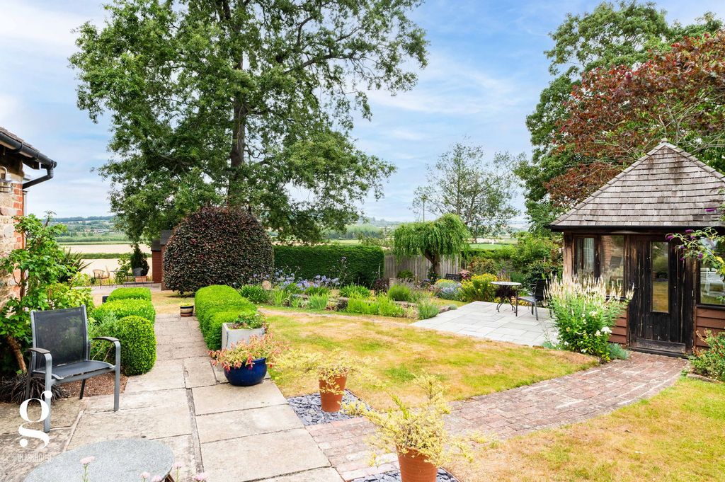 Property photo 3 of 53