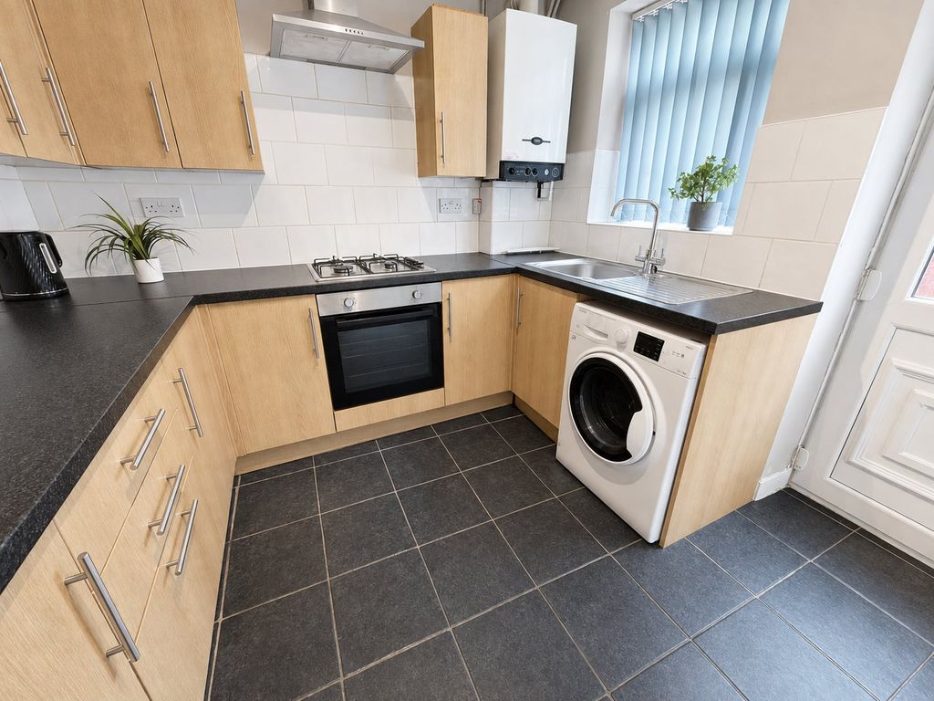 Property photo 3 of 10 Image 05