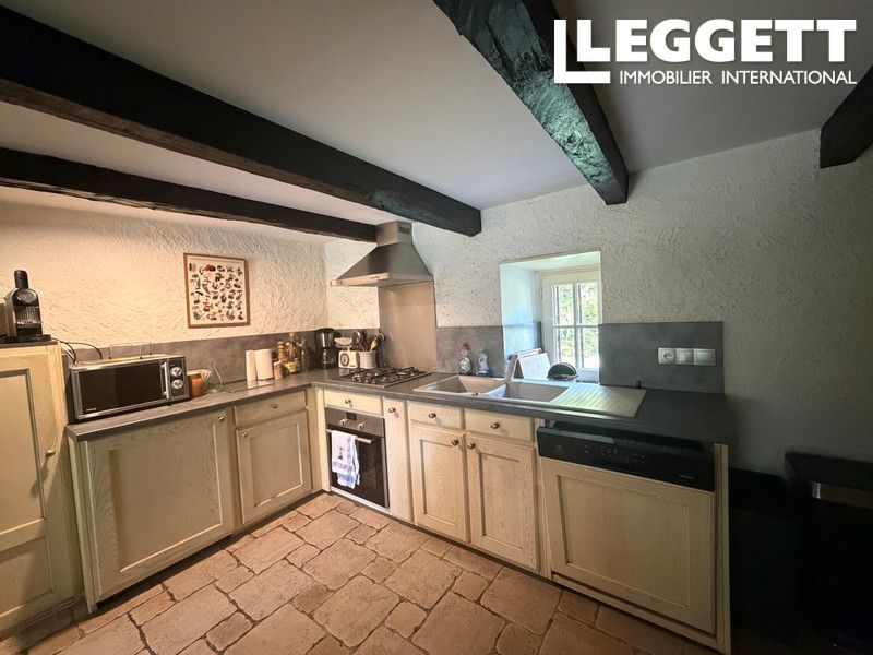 Property photo 3 of 10