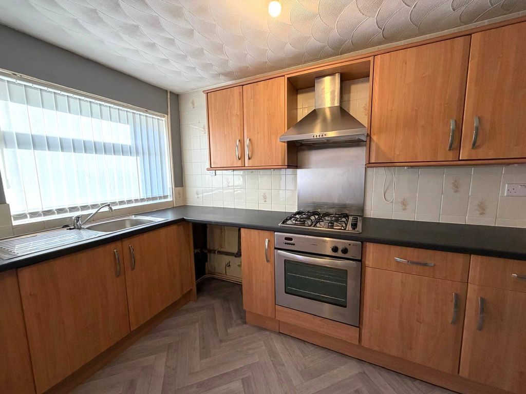 Property photo 2 of 11 Gallery