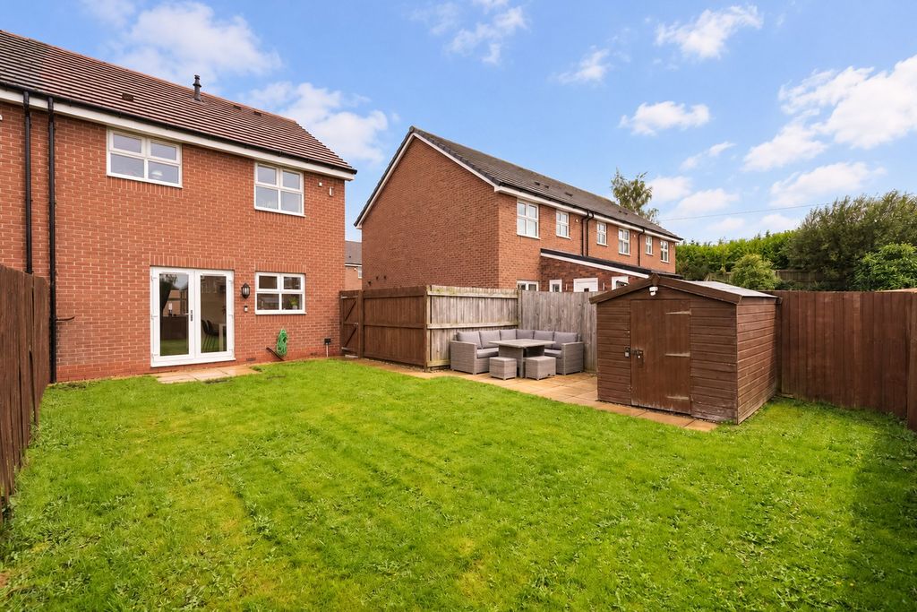 Property photo 2 of 36