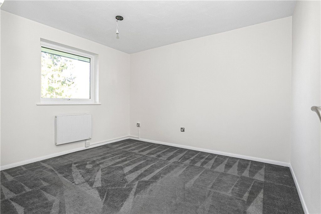 Property photo 3 of 16 Bedroom