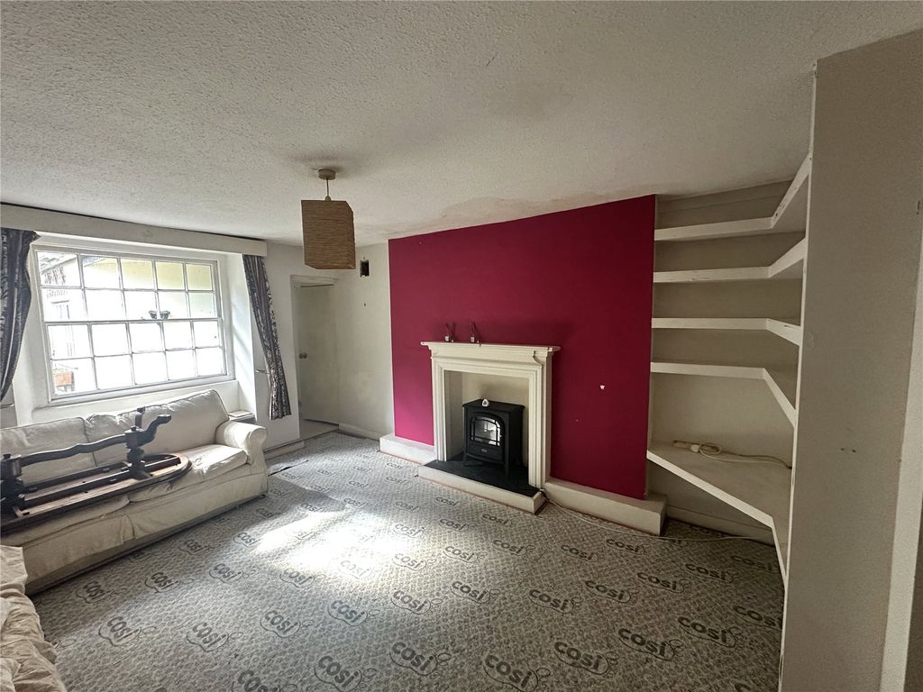 Property photo 3 of 19 Picture No. 06