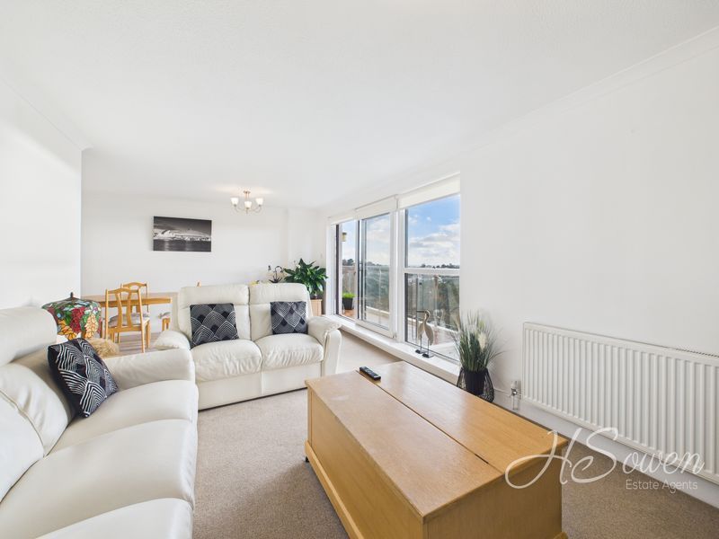 Property photo 2 of 20 Photo 3