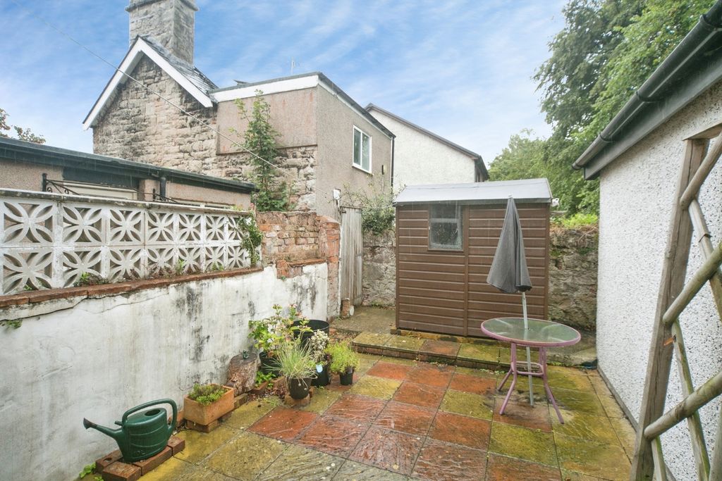 Property photo 3 of 18 Pbox-Img.Jpg
