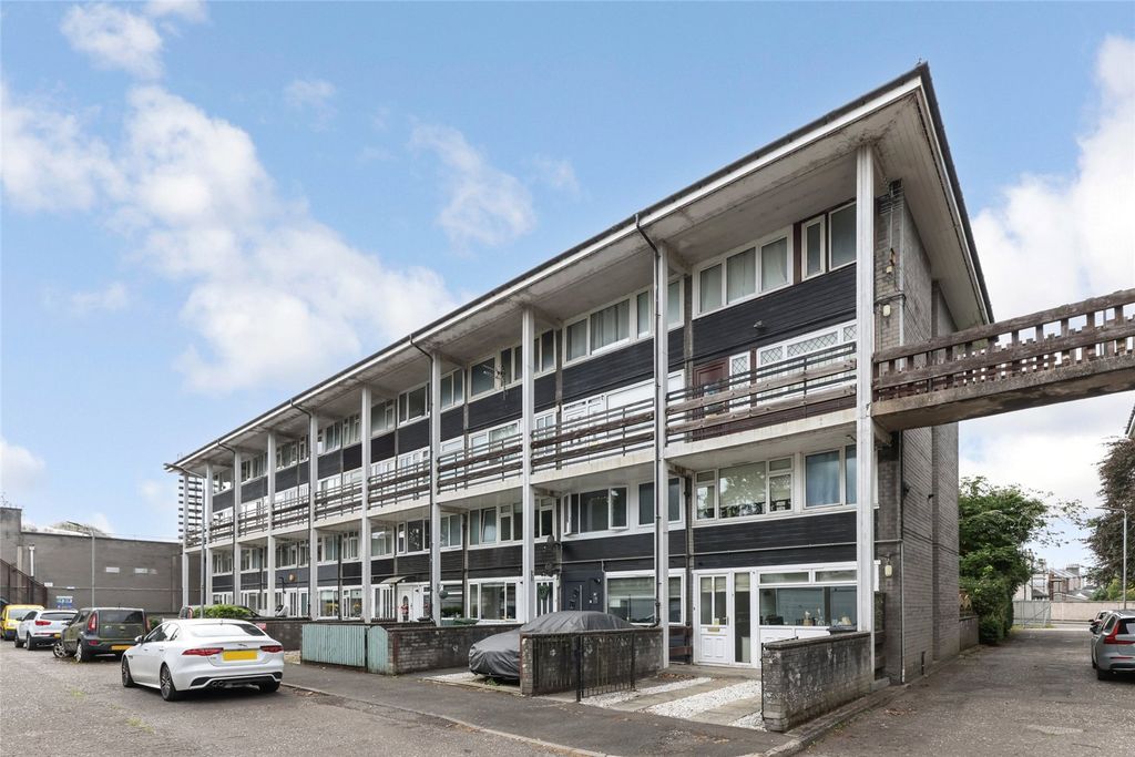 Property photo 1 of 20 Picture No. 01