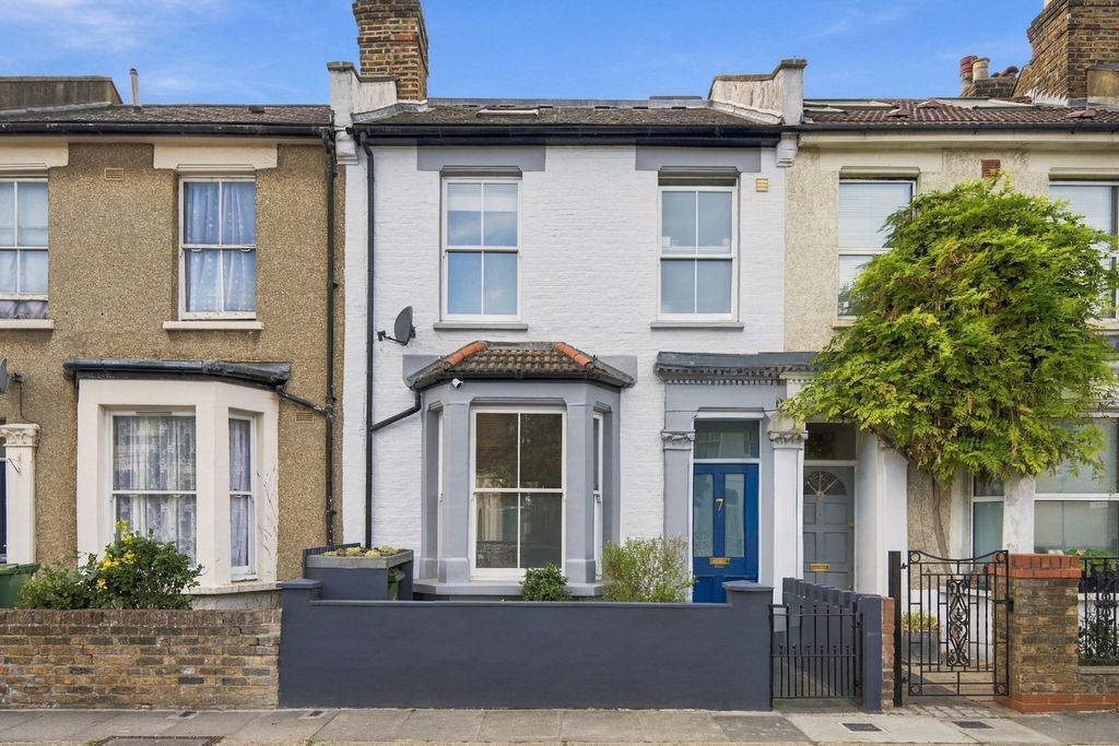 Property photo 1 of 15