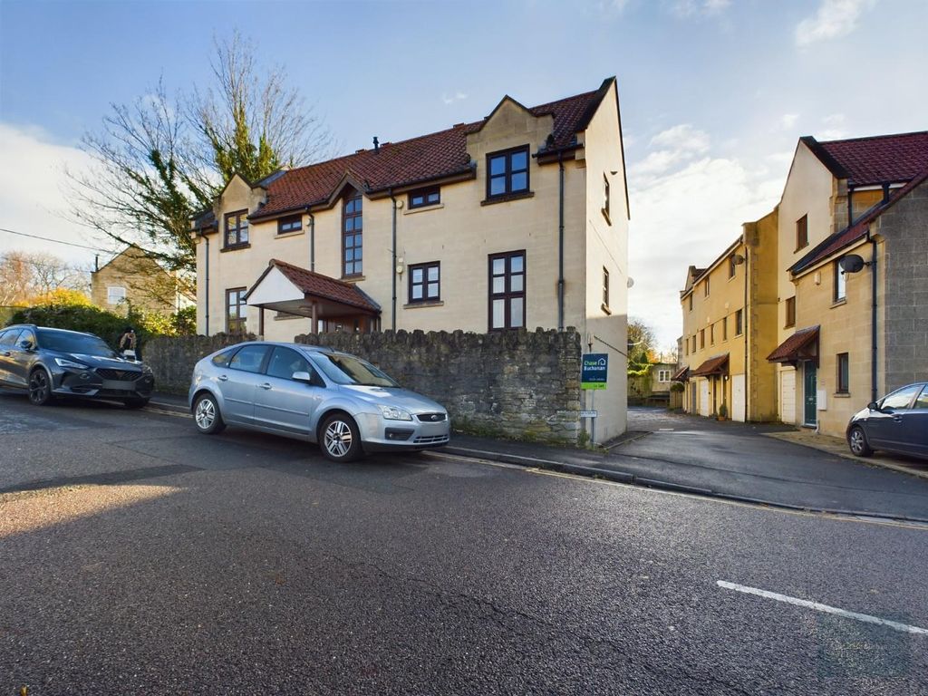 Property photo 1 of 10 Cam02540G0-Pr0086-St