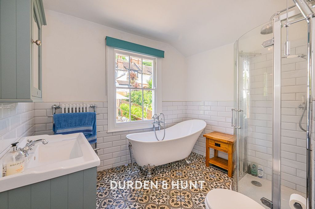 Property photo 3 of 47