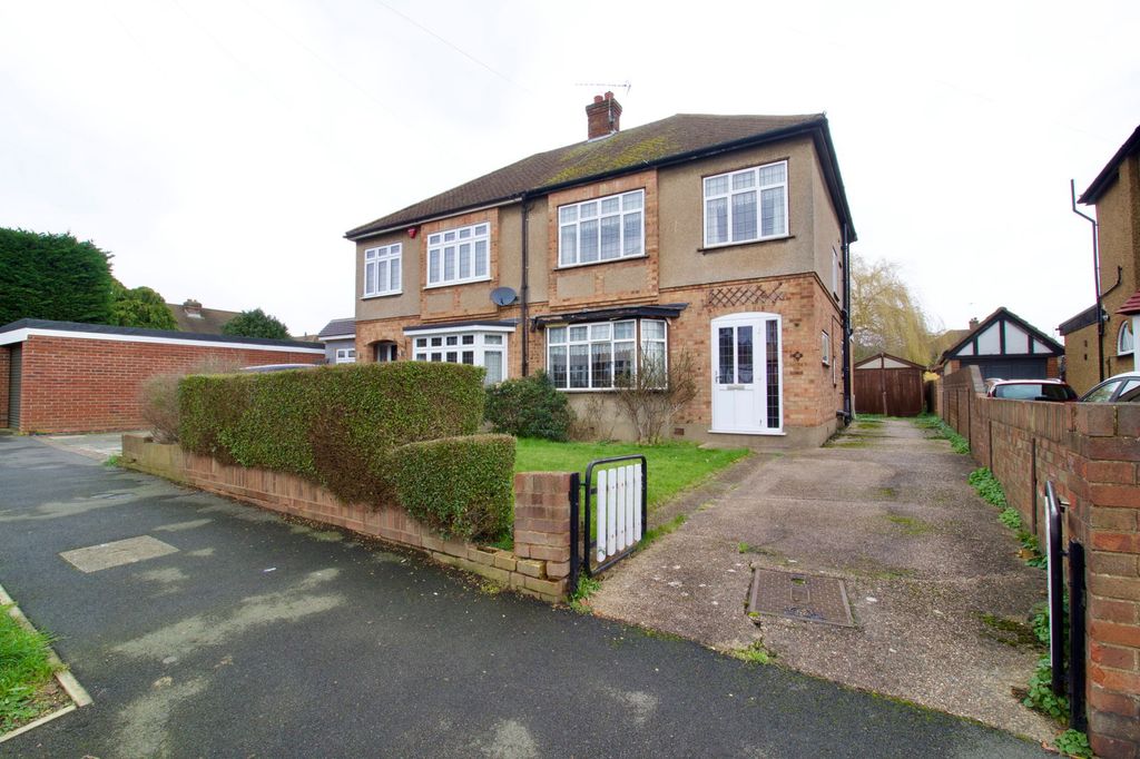 Property photo 1 of 28