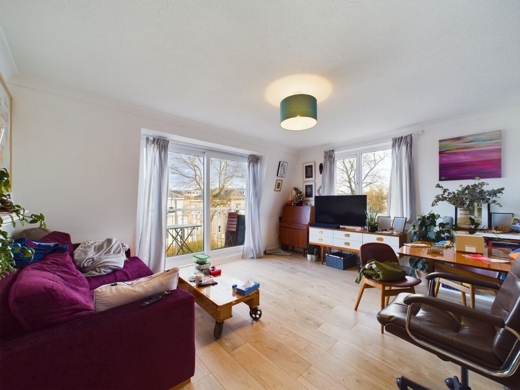 Property photo 2 of 6 Living Room