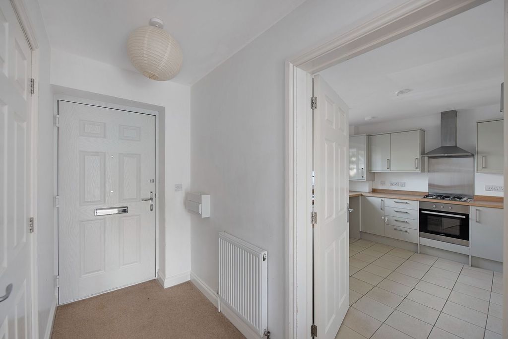 Property photo 2 of 22