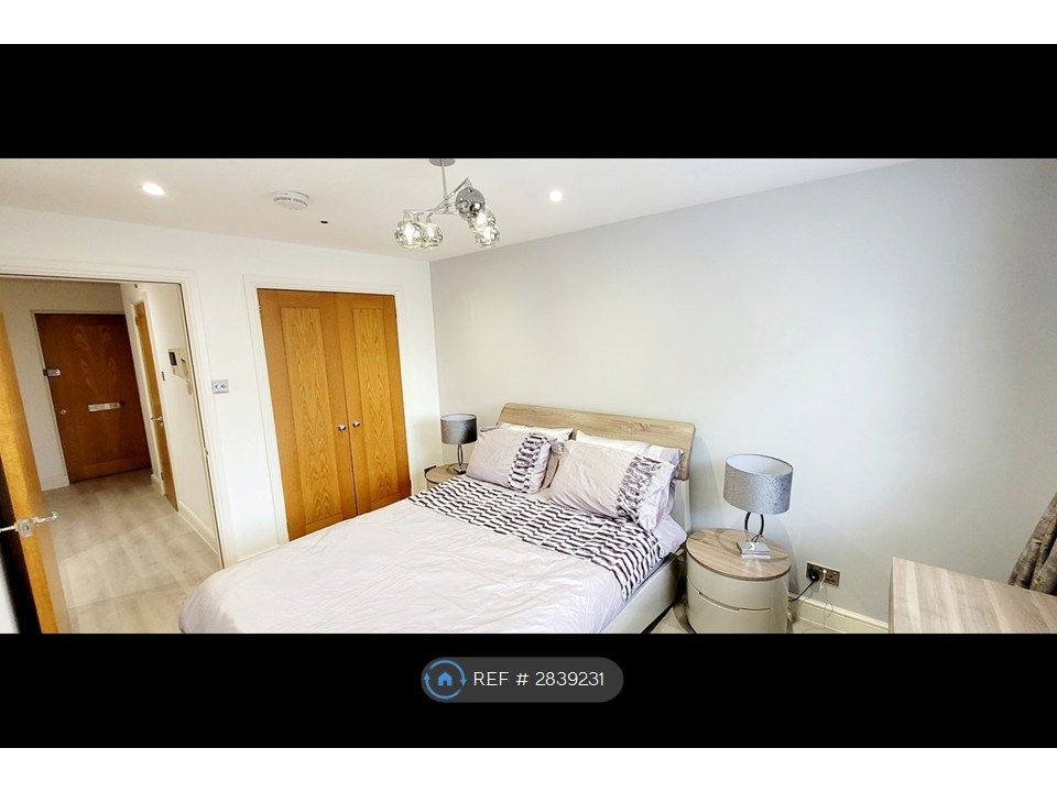 Property photo 2 of 25