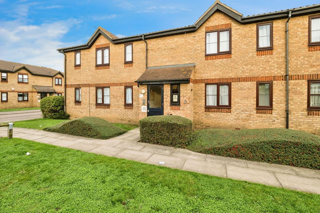 Property photo 1 of 17 Photo