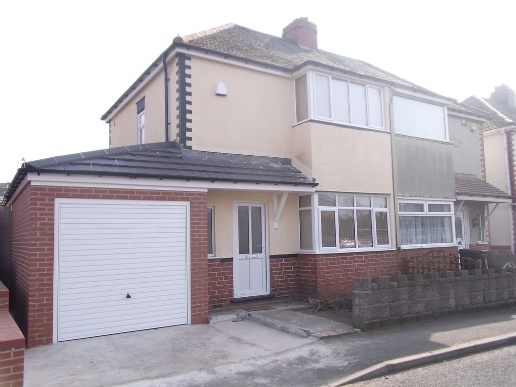 Property photo 1 of 8 Front