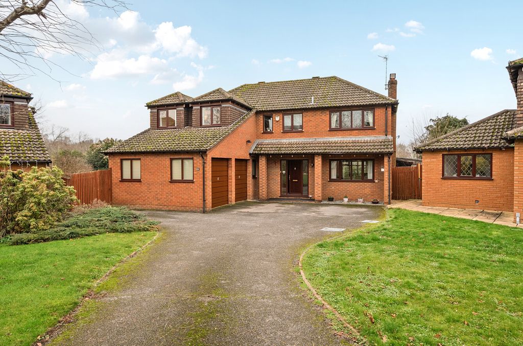 Property photo 1 of 22 1388638-36-694A92...