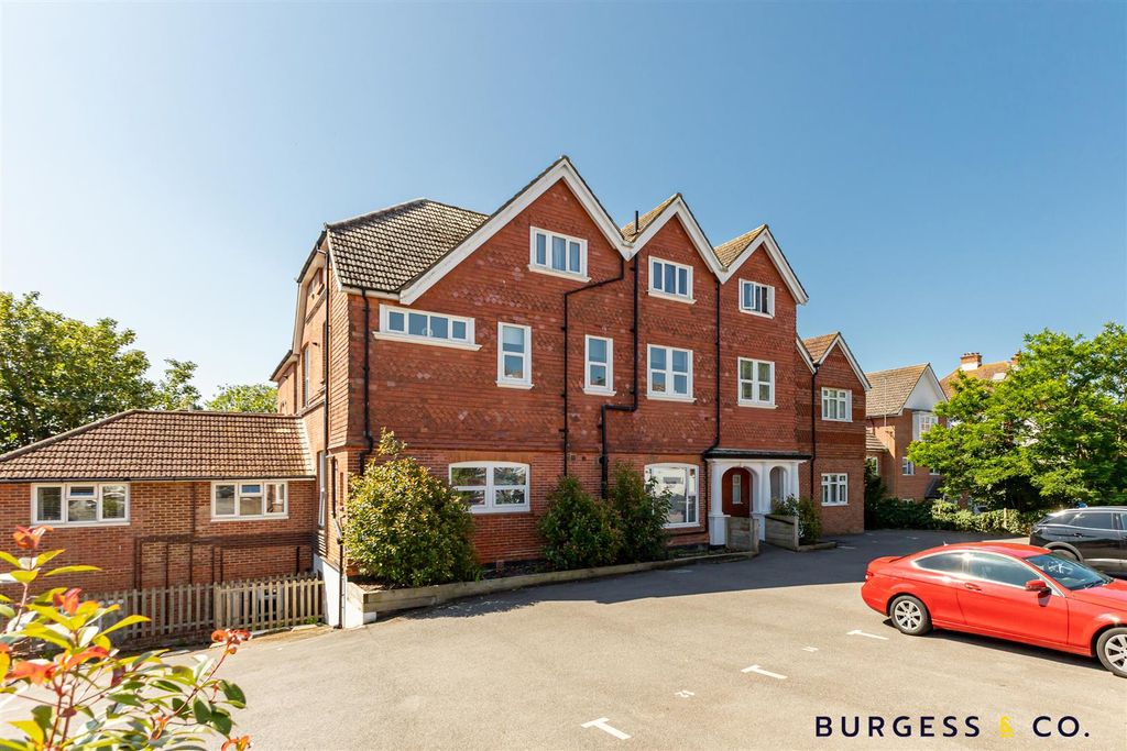 Property photo 1 of 17 Untitled-1083.Jpg