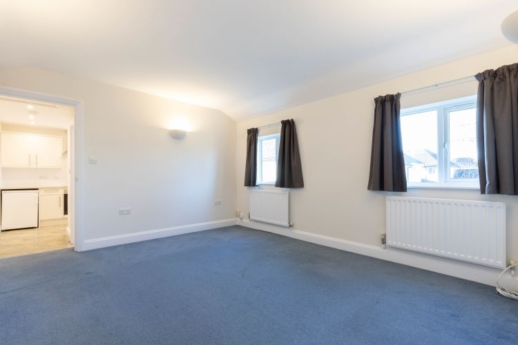 Property photo 3 of 9 309743