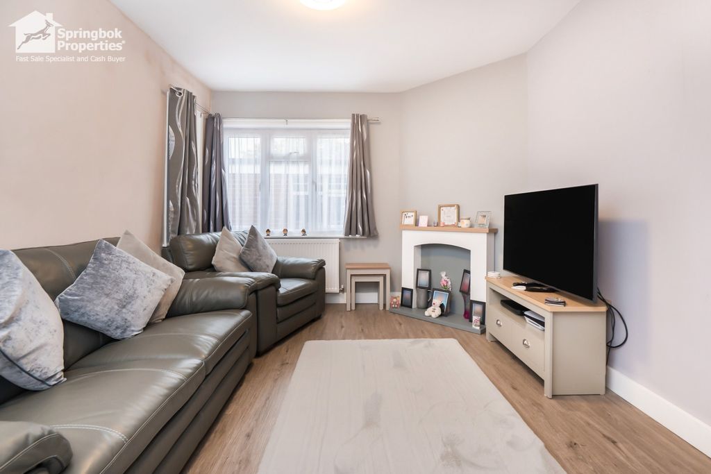 Property photo 3 of 17 2