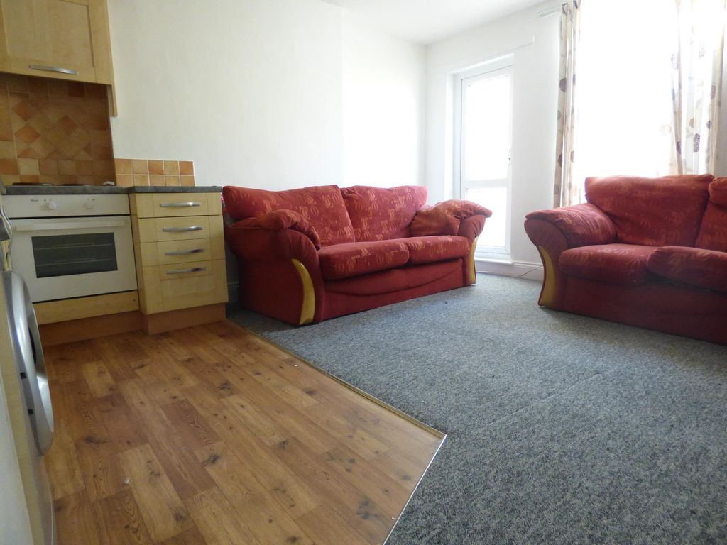 Property photo 2 of 7 Photo 1