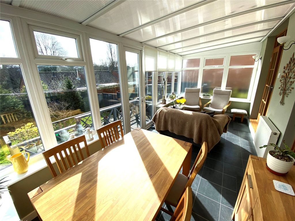 Property photo 3 of 26 Picture No. 32